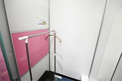 Apple GYM（アップルジム）銀座店の更衣室は明るく広々と使いやすいプライバシーの守られた空間になっています。