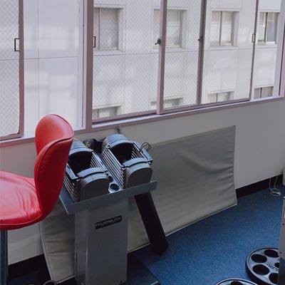 Apple GYM（アップルジム）銀座店では、定期的にジムの空気の入れ替えを行っています。
