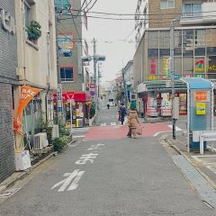 Apple GYM（アップルジム）東中野店までの道のり（JR線）2信号を渡り左折してください。