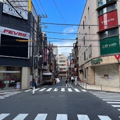 Apple GYM（アップルジム）池袋店までの道のり（西武池袋線）3-3直進してください。