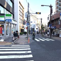 Apple GYM（アップルジム）神楽坂店までの道のり（東西線）2神楽坂通りを直進してください。
