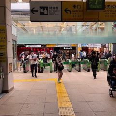 Apple GYM（アップルジム）蒲田東口店までの道のり（JR線）1-1 改札を出て左手、東口出口へ向かってください。