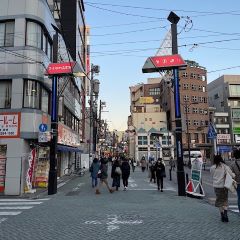 Apple GYM（アップルジム）北千住店までの道のり（JR線、東京メトロ日比谷線）1-2十字路を引き続き直進してください。