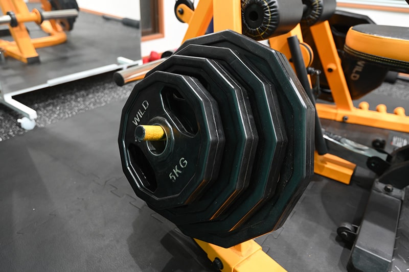 Apple GYM（アップルジム）北千住店のトレーニング機材は初心者から本格的に身体を鍛えたい方にも対応することができます。