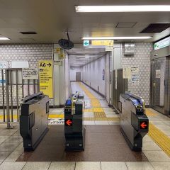 Apple GYM（アップルジム）人形町店までの道のり（浅草線）1改札A6出口を出てください。