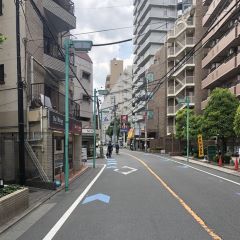 Apple GYM（アップルジム）荻窪店までの道のり（JR線）3 1つ目の曲がり角を左へ曲がってください。