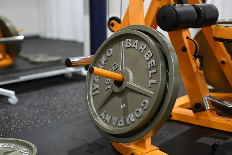 Apple GYM（アップルジム）王子店の高い重量まで揃えているので男性の方もしっかり鍛えられる