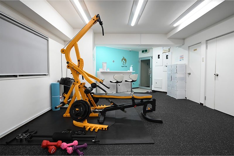 Apple GYM（アップルジム）立川店のパーソナルジム画像・店舗の内観とトレーニング機材