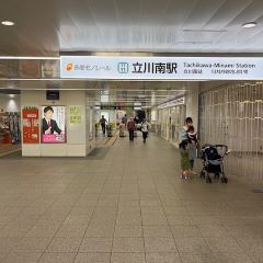 Apple GYM（アップルジム）立川店までの道のり（多摩モノレール線）2-1改札を出たら直進してください。