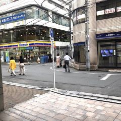Apple GYM（アップルジム）調布東口店までの道のり（京王線）1調布駅東口から出てください。