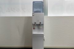 無料提供のウォーターサーバーを常備し、トレーニング時の水分補給にお使いいただいております！